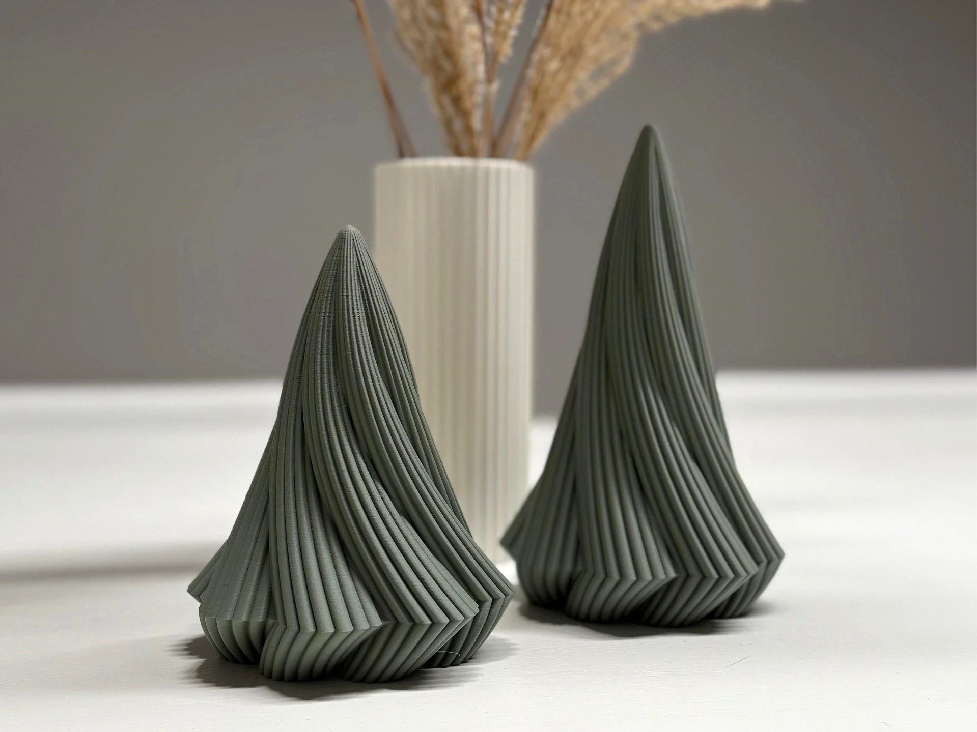 Mads Juletræ by ScandiLayer, Stor (18 cm), Mat kul
