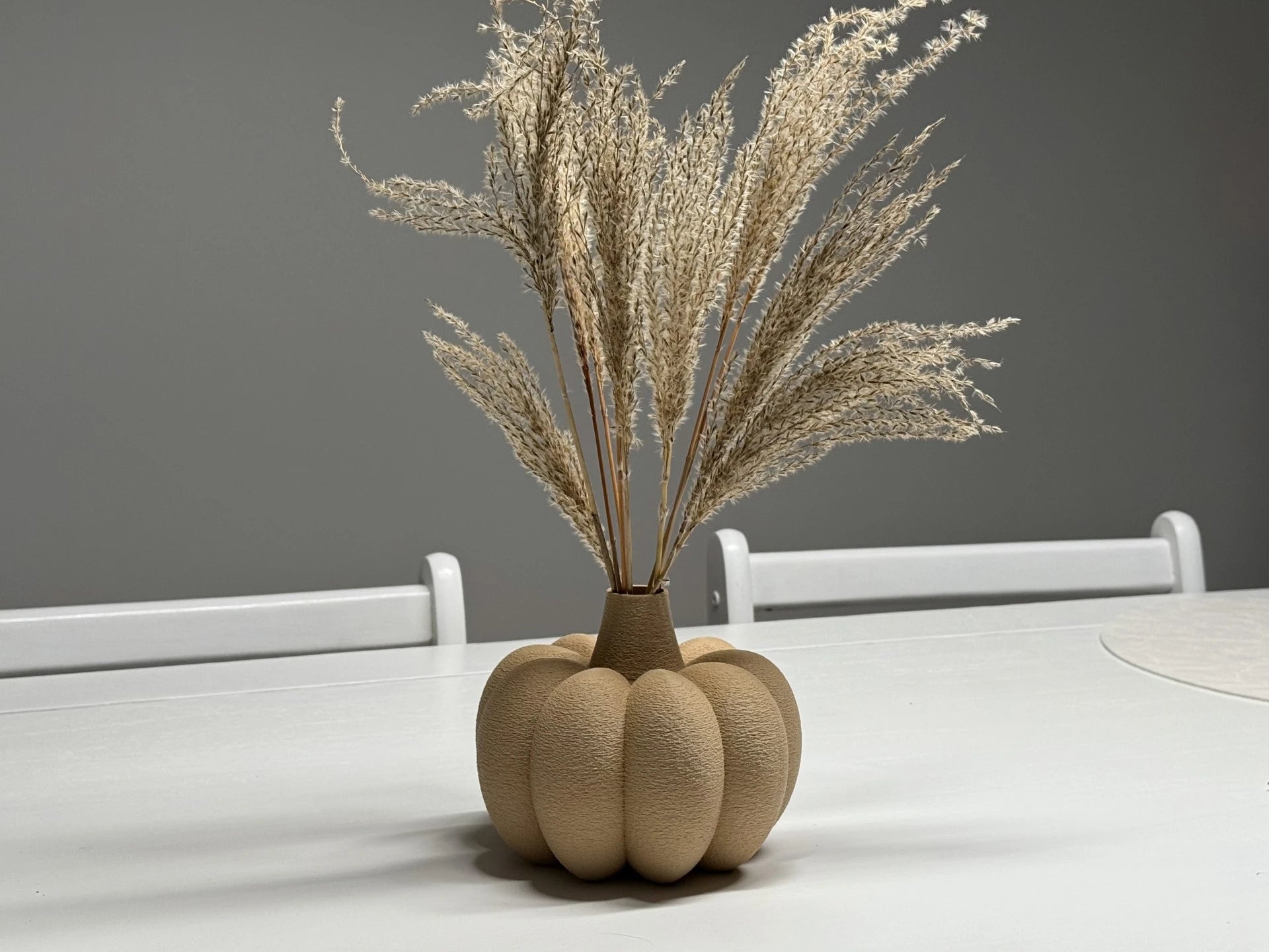 Pelle Vase by ScandiLayer, Mat kul